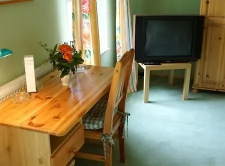 Garni Graf Von Oberg Lahstedt